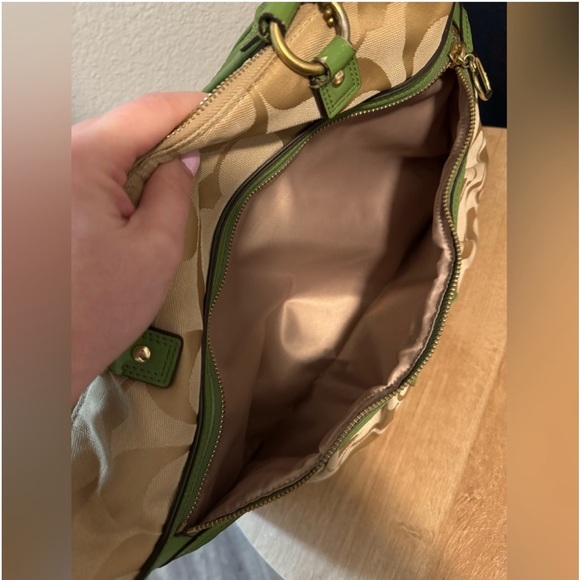 Coach Poppy St Patt Green and tan - Picture 7 of 11